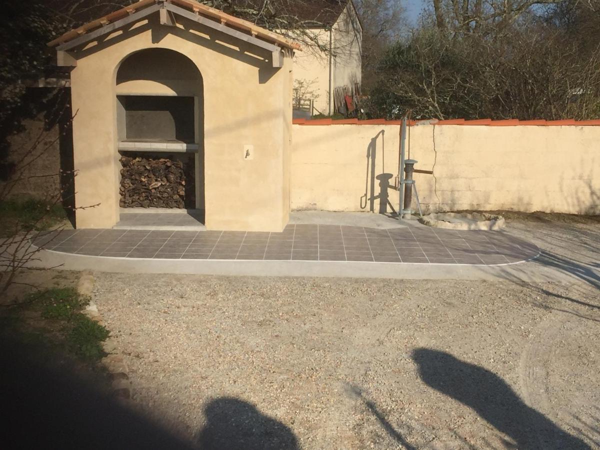 Superbe Gite A La Campagne Dans Le Bordelais Saint-Vivien-de-Blaye 외부 사진